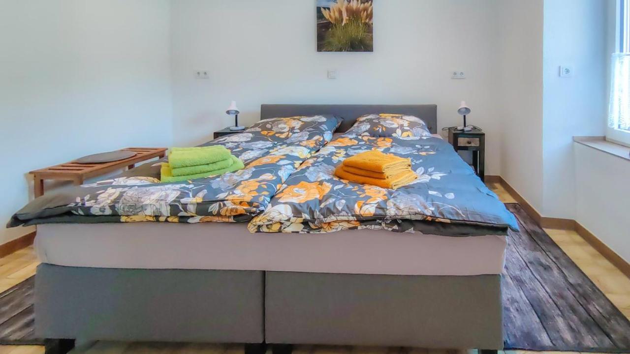Moselliebe Apartment เซลล์อันแดร์โมเซล ภายนอก รูปภาพ